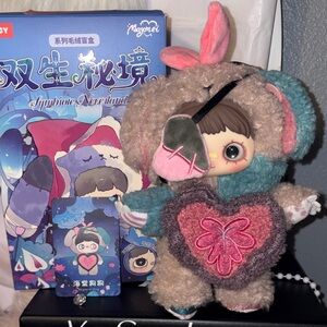 Symbiote Neverland Plush Boxed Figure - MEYMEI (begonia Dog) confirmed NIB